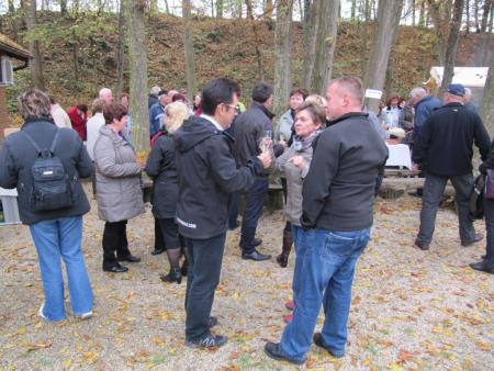 Sprejem gostov iz Velikih Lašč in dvig zastave v čast Šafarskemu v okviru vseslovenske akcije Moja dežela-lepa in gostoljubna 15